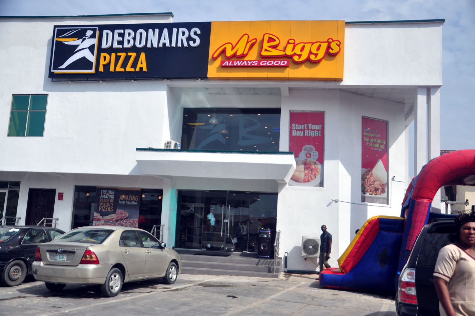 Mr Bigg’s Gives Customers New Experience At Amuwo Odofin Store-marketingspace.com.ng