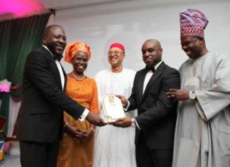 TROYKA Chairman, Biodun Shobanjo bags 2015 Zik Leadership Award