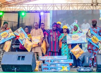 Sir Shina Peter, Debola Lagos, Other Celebrities Light-Up Ofada Rice Day Festival Sir Shina Peter, Debola Lagos, Other Celebrities Light-Up Ofada Rice Day Festival-marketingspace.com.ng