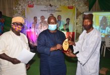 Stanbic IBTC Receives Outstanding Community Service Award Stanbic IBTC Receives Outstanding Community Service Award-marketingspace.com.ng