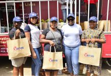 Verve Card Commemorates Mother’s Day, Distributes Free Food Items To Customers-marketingspace.com.ng