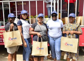 Verve Card Commemorates Mother’s Day, Distributes Free Food Items To Customers Verve Card Commemorates Mother’s Day, Distributes Free Food Items To Customers-marketingspace.com.ng